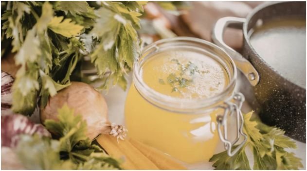 How Do I Sauté Without Oil Without Ruining the Texture?